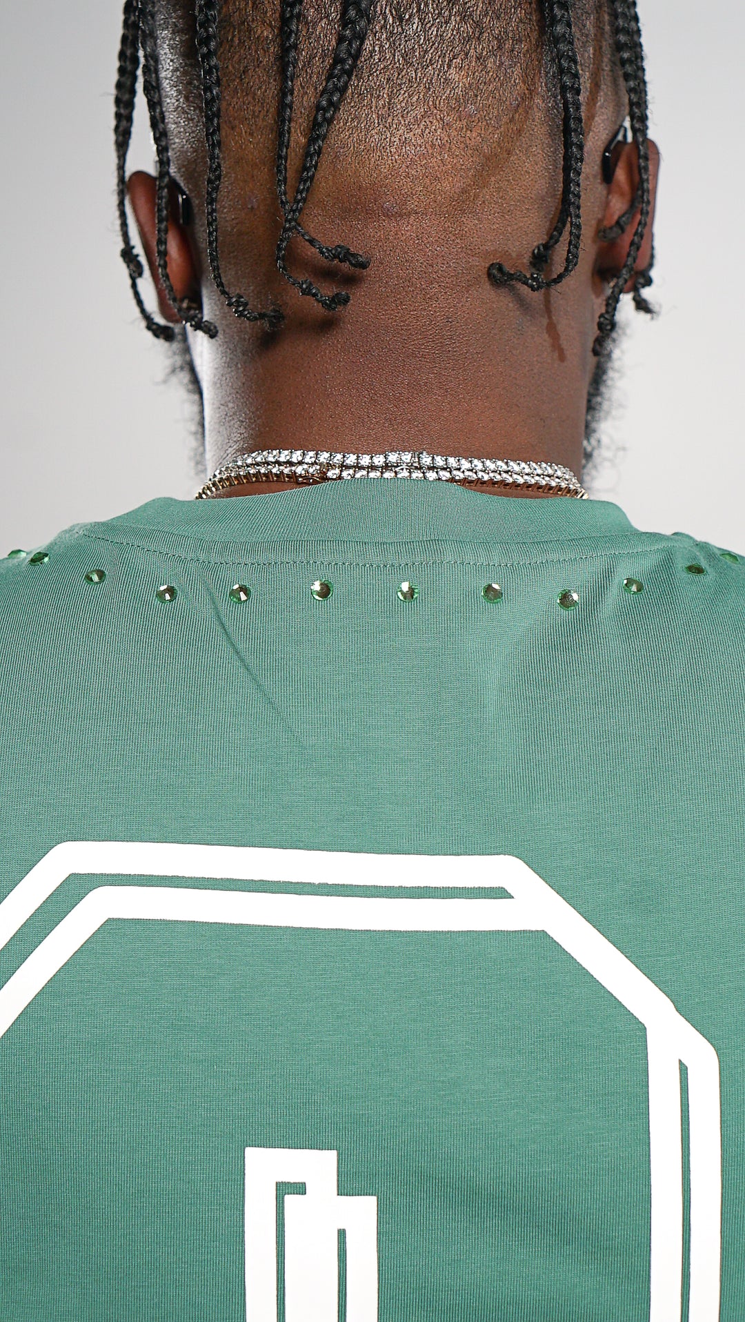 Blurred tee